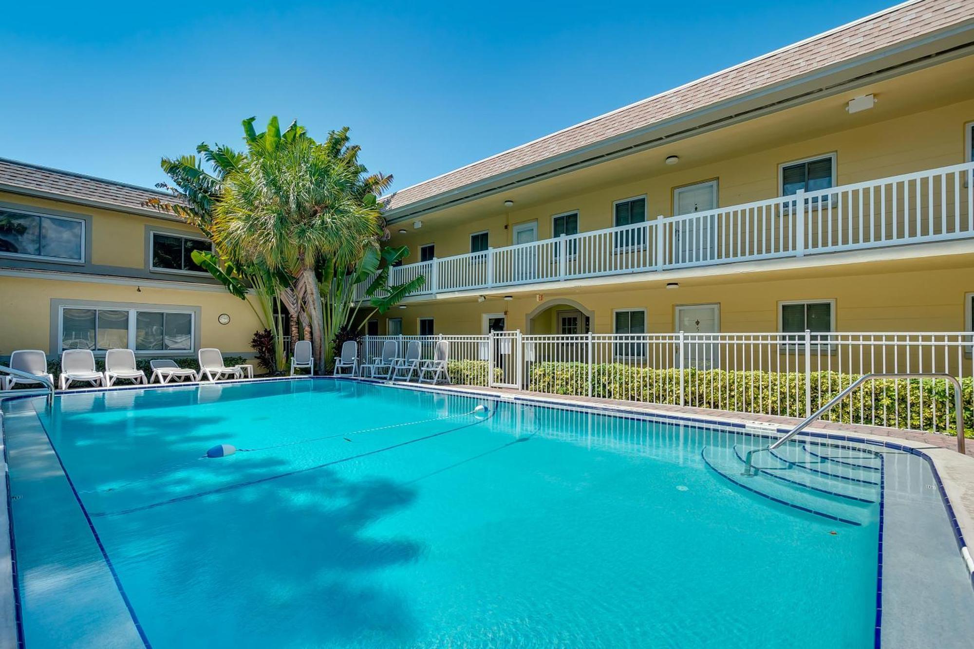 Beach/Discount/Parking/Walkable Villa St. Pete Beach Exterior photo